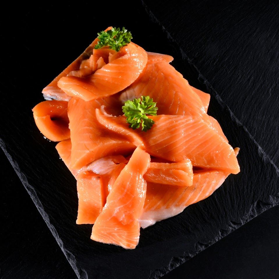 Obrázek Kousky z filet z lososa, bez kůže, bez kostí 500 g