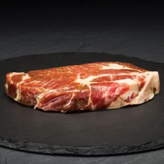 Zobrazit detail produktu - Steak z krkovice marinovaný KARI 200 g | 899 Obrázek Steak z krkovice marinovaný KARI 200 g